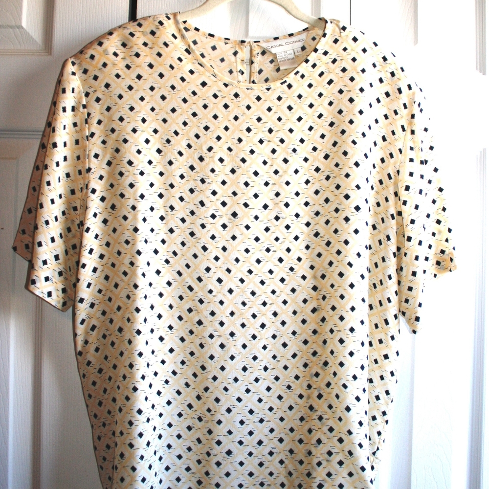 Classic Ivory Patterned Shell - Casual Corner